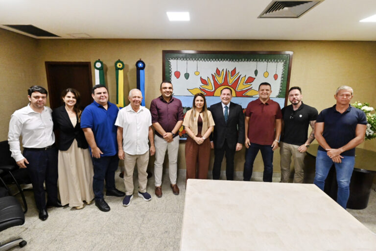 Ezequiel recebe mineradores e discute retomada do trabalho em Ouro Branco